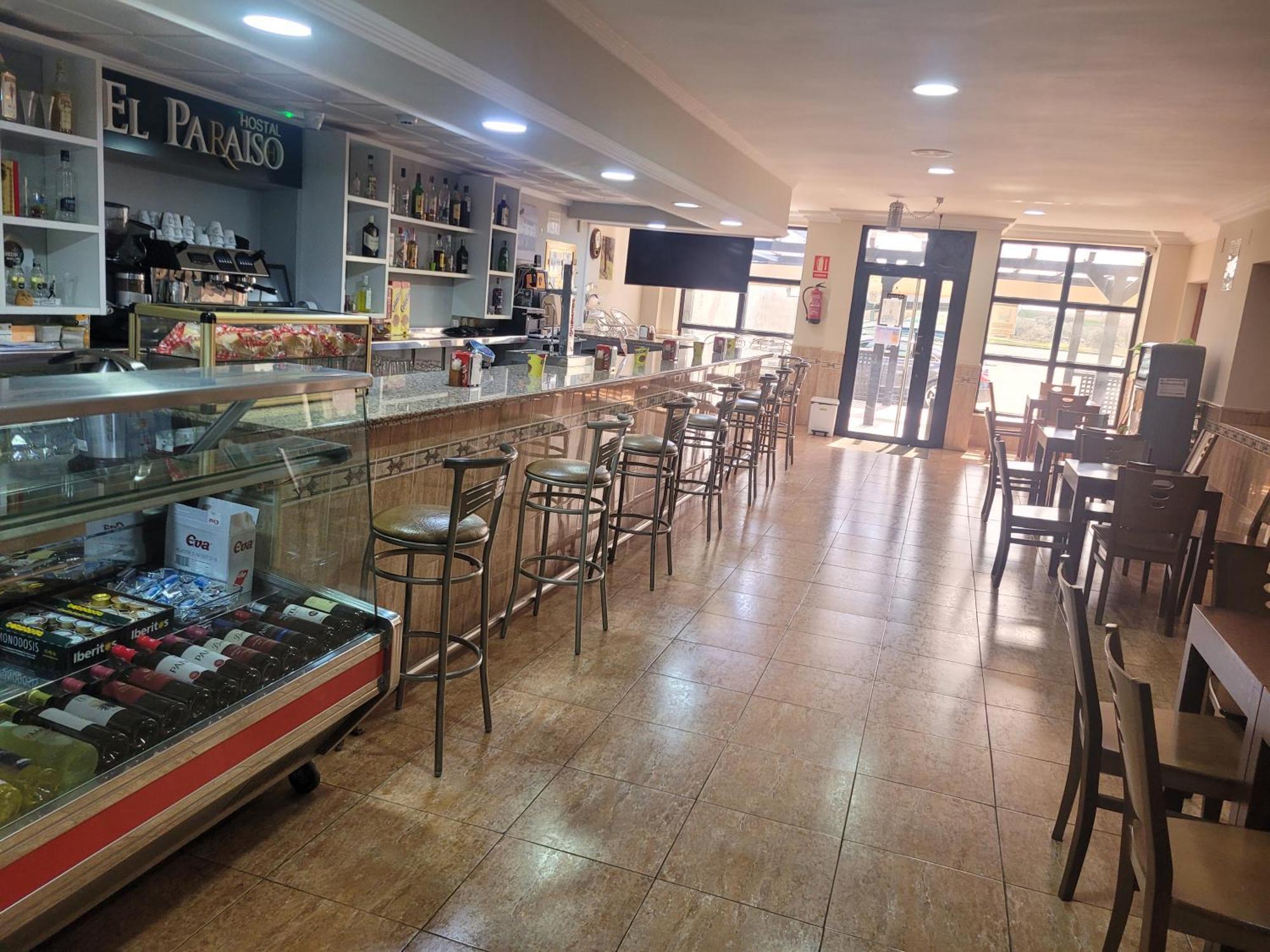 Hostal Restaurante El Paraiso Don Benito Buitenkant foto